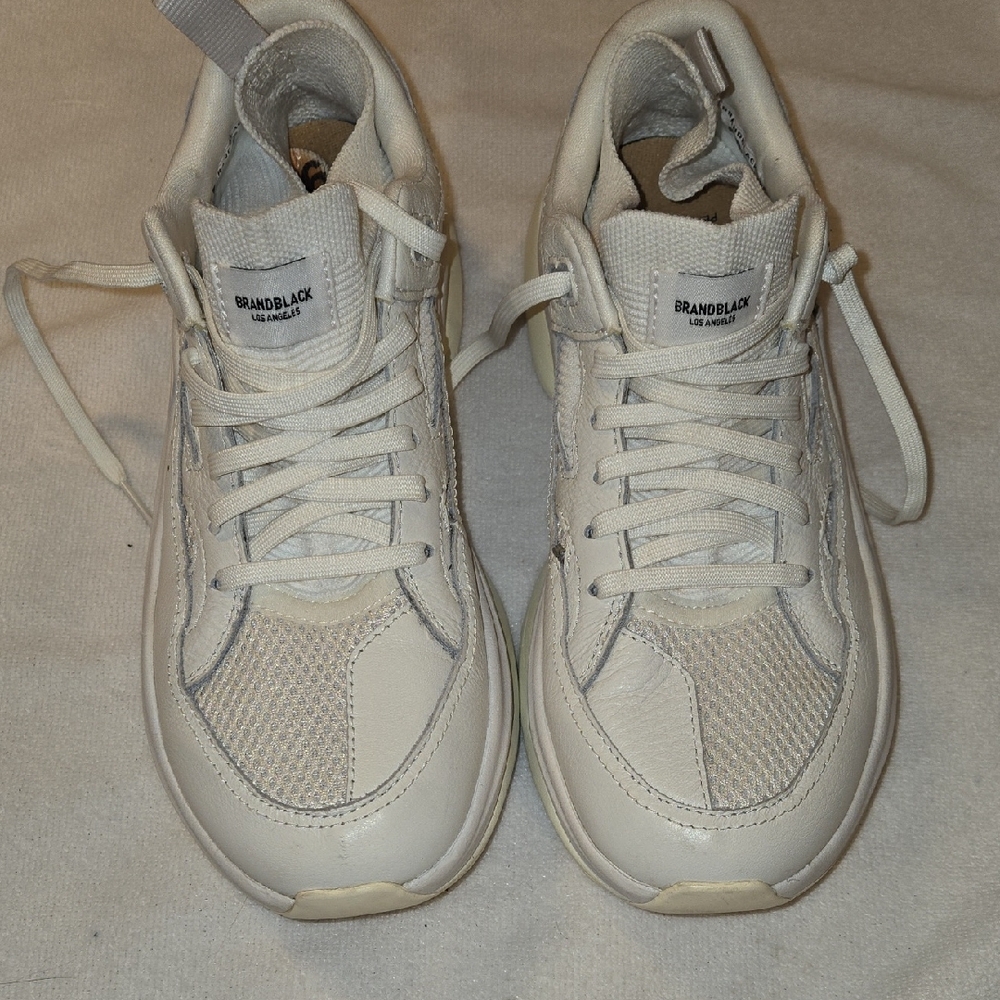BRANDBLACK Saga 130 Sneakers Leather & Mesh - White/Cream Women’s Sizs 9.5